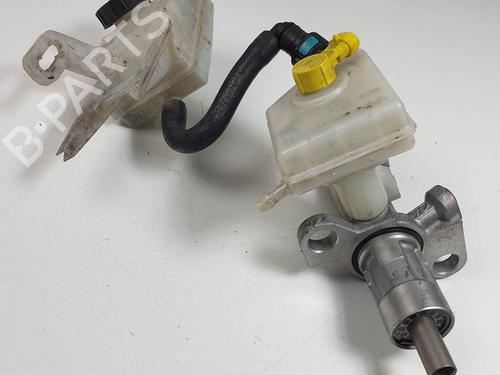 brake-master-cylinder-opel-zafira-tourer-c-p12-2011-28487576 main image