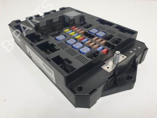 Used Fuse box JAGUAR XF I (X250) 2.7 D (207 hp) 16576345