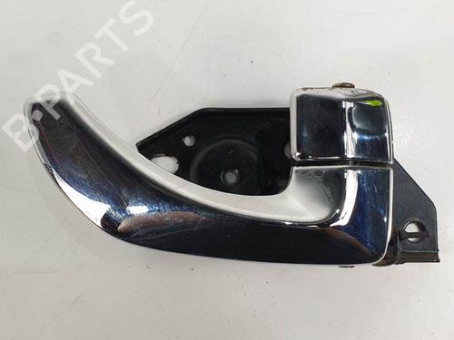 Used Rear right interior door handle Rear right interior door handle HYUNDAI TERRACAN (HP) 2.9 CRDi 4WD (150 hp) 6844614 6844614