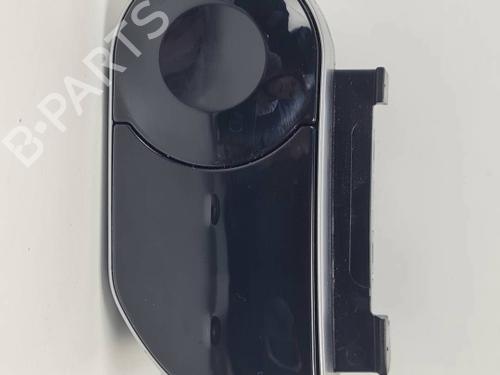 steering-wheel-controls-land-rover-range-rover-velar-l560-2017-40557995 main image