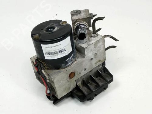 Used ABS pump ABS pump MERCEDES-BENZ S-CLASS (W220, V220) S 500, S 500 L (220.075, 220.175, 220.875) (306 hp) 8181562 8181562