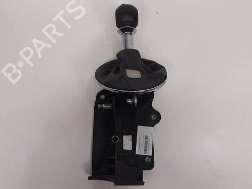 Used Gear lever Gear lever FIAT 500 (312_) 1.3 D Multijet (312AXB1A) (75 hp) 7406189 7406189