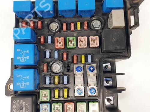 Used Fuse box Fuse box HYUNDAI i30 Estate (FD) 1.4 (109 hp) 17576334 17576334