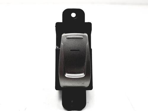 Used Left rear window switch Left rear window switch SSANGYONG XLV SUV e-XGi 160 (128 hp) 15548342 15548342