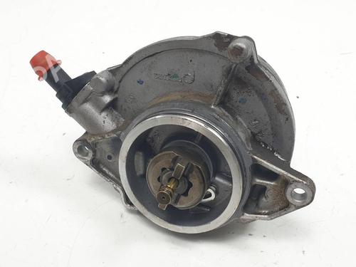 Used Vacuum pump VW TOUAREG (7LA, 7L6, 7L7) 3.0 V6 TDI (240 hp) 29298004