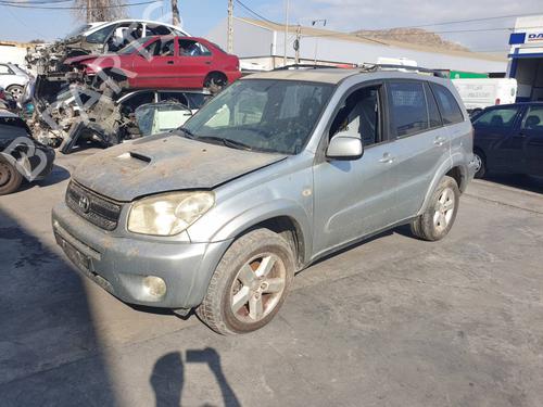 Gebruikte TOYOTA RAV 4 II (_A2_) 2.0 D 4WD (CLA20_, CLA21_, CLA20R, CLA21R) 4757254 Onderdelen