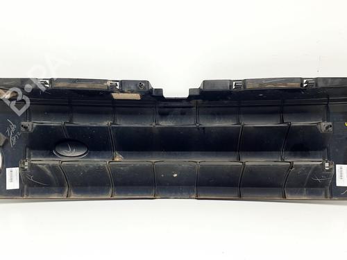 Grille LAND ROVER DISCOVERY III (L319) 2.7 TD 4x4 | BP18079643C40 
