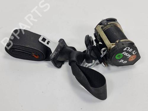 Used Front right seatbelt FORD FOCUS I (DAW, DBW) 1.6 16V (100 hp) 8731211
