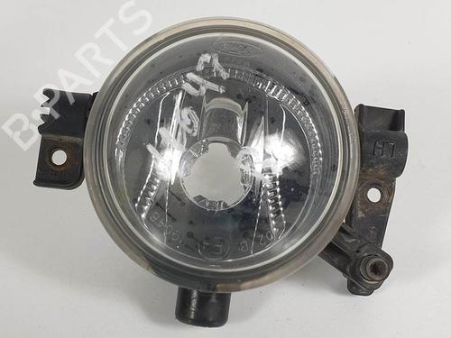 Used Right front fog light Right front fog light FORD C-MAX (DM2) 1.6 TDCi (109 hp) 13305327 13305327