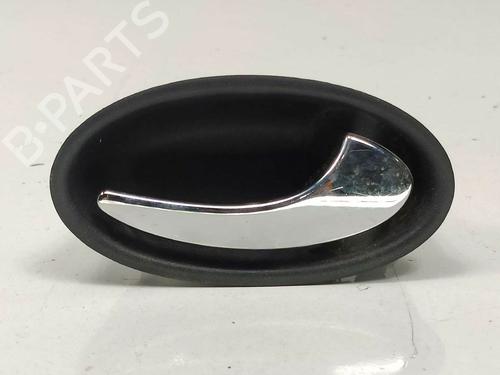 Used Front right interior door handle Front right interior door handle MERCEDES-BENZ CLK (C209) CLK 220 CDI (209.308) (150 hp) 8111254 8111254