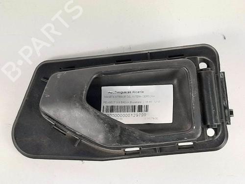 Used Front right interior door handle Front right interior door handle PEUGEOT 306 Break (7E, N3, N5) 1.9 D (69 hp) 6841914 6841914