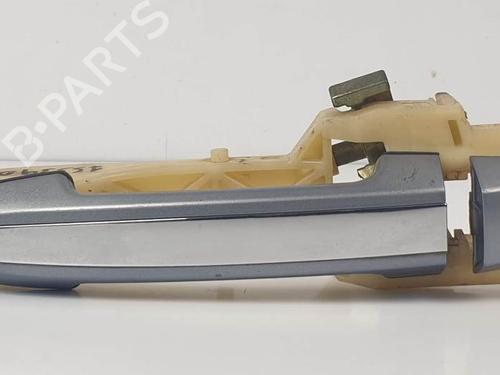 front-left-exterior-door-handle-hyundai-santa-fe-ii-cm-2005-2006-2007-2008-2009-2010-2011-2012-2013-2014-2015-24989426 main image