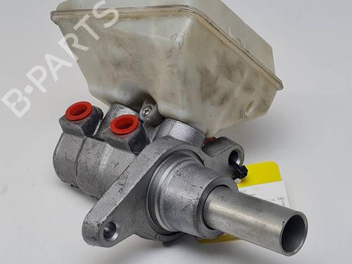 brake-master-cylinder-peugeot-5008-0u_-0e_-2009-2010-2011-2012-2013-2014-2015-2016-2017-34512283 main image