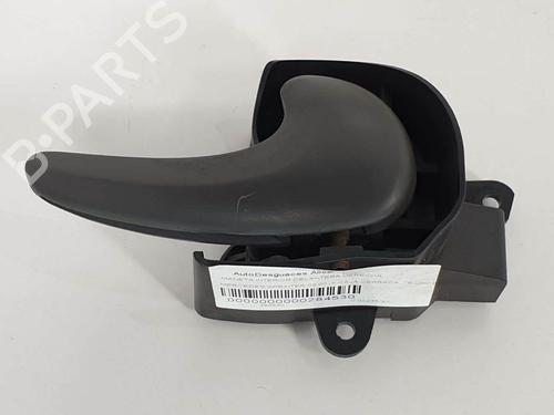 Used Front right interior door handle Front right interior door handle MERCEDES-BENZ SPRINTER 3,5-t Van (B906) 311 CDI (906.631, 906.633, 906.635, 906.637) (109 hp) 7001084 7001084