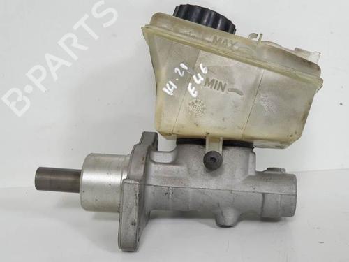 Used Brake master cylinder BMW 3 (E46) 318 i (118 hp) 6870872