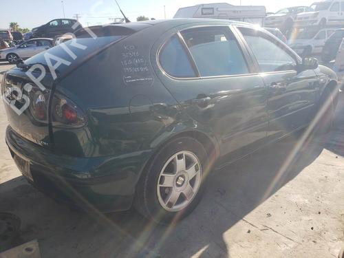 Left front fog light SEAT LEON (1M1) 1.6 16 V | BP29172613C30  - Image 9