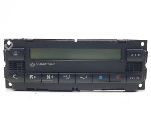 AC Styreenhet / Manøvreringsenhet VW GOLF IV (1J1) 1.6 16V (105 hp) 29989808