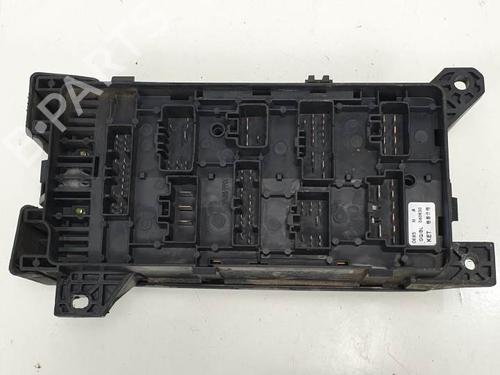 Used Fuse box KIA SORENTO I (JC) 2.5 CRDi 4WD (140 hp) 6848424