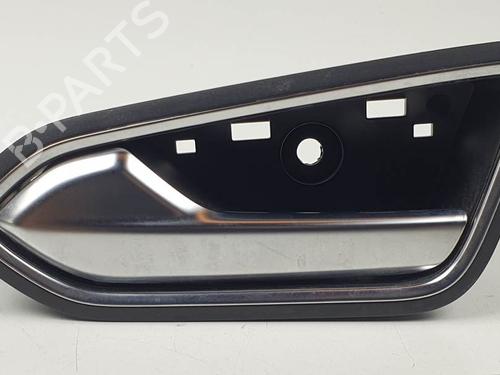 front-left-interior-door-handle-renault-captur-ii-hf_-2020-27604314 main image