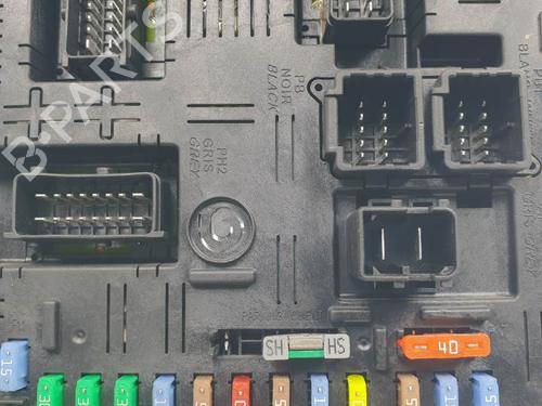 Fuse box PEUGEOT 307 (3A/C) 1.6 HDi 110 | BP24984435E1