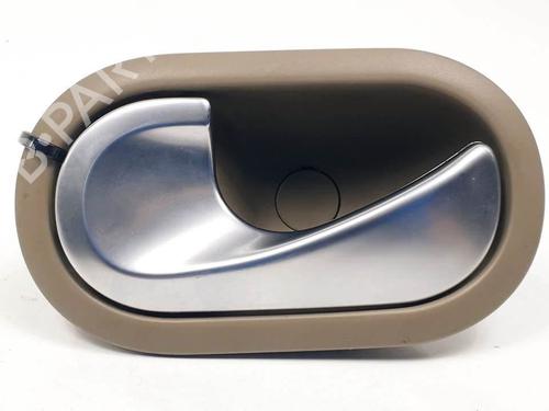 Used Front left interior door handle Front left interior door handle RENAULT CLIO III (BR0/1, CR0/1) 1.6 16V (BR05, BR0B, BR0Y, BR15, BR1J, BR1M, BR1Y, CR0B,... (112 hp) 17339278 17339278