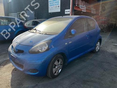 Venstre foran invendig håndtak TOYOTA AYGO (_B1_) 1.0 (KGB10_, KGB10R) | BP15013338I13 