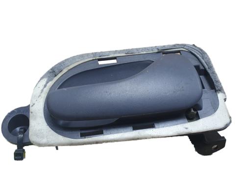 Used Rear right interior door handle Rear right interior door handle 37237614 37237614