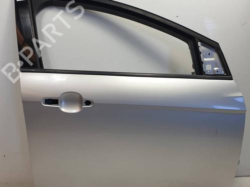 Used Right front door Right front door 37257646 37257646