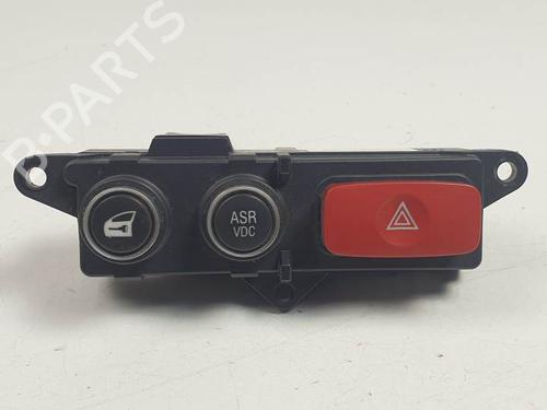 Used Warning switch ALFA ROMEO 159 (939_) 1.9 JTDM 16V (939AXC1B, 939AXC12) (150 hp) 28178323