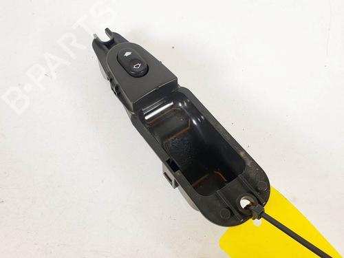 Used Right front window switch Right front window switch JAGUAR S-TYPE II (X200) 2.7 D (207 hp) 12391814 12391814