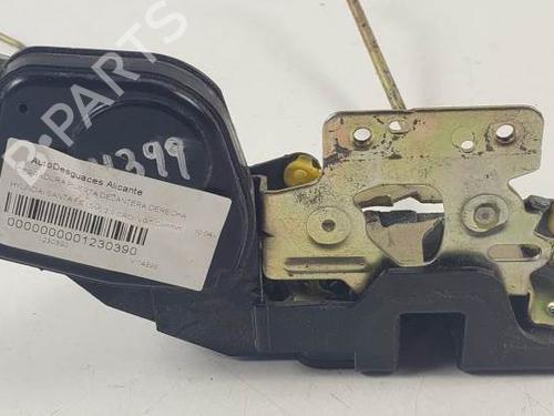 Front right lock HYUNDAI SANTA FÉ I (SM) 2.0 CRDi | BP18906837C97 
