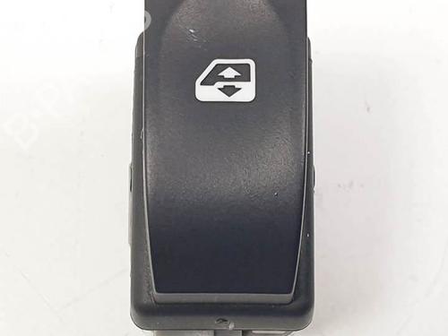 Used Left rear window switch Left rear window switch RENAULT MODUS / GRAND MODUS (F/JP0_) 1.2 (JP0C, JP0K, FP0C, FP0K, FP0P, JP0P, JP0T) (75 hp) 17339331 17339331