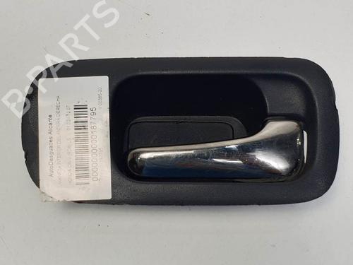 Used Front right interior door handle Front right interior door handle HONDA CR-V II (RD_) 2.0 (RD5) (150 hp) 6851350 6851350