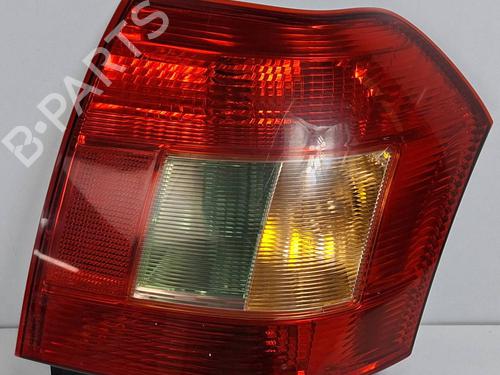 Used Left taillight Left taillight TOYOTA COROLLA (_E12_) 1.6 VVT-i (ZZE121_, ZZE121R) (110 hp) 40176957 40176957