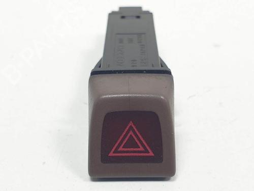 warning-switch-volvo-v50-545-20-d-8651399-2003-2004-2005-2006-2007-2008-2009-2010-2011-2012-16441391 main image