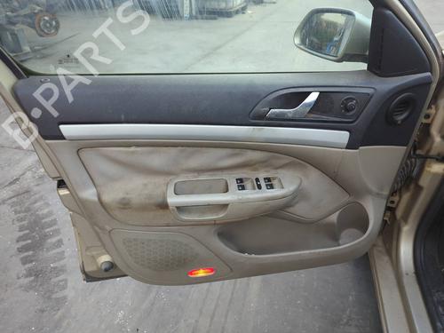Fuse box SKODA OCTAVIA II (1Z3) 1.9 TDI | BP37257677E1  - Image 25