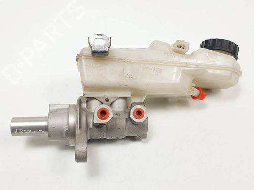 Used Brake master cylinder Brake master cylinder TOYOTA AURIS (_E18_) 1.4 D-4D (NDE180_, NDE180R) (90 hp) 16904901 16904901