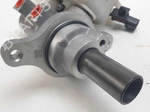 Brake master cylinder HYUNDAI TUCSON (TL, TLE) 1.7 CRDi | BP26537016M77 
