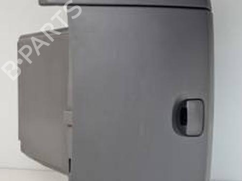 Used Glove box RENAULT SCÉNIC II (JM0/1_) 1.5 dCi (JM1E, JM16) (106 hp) 30769335