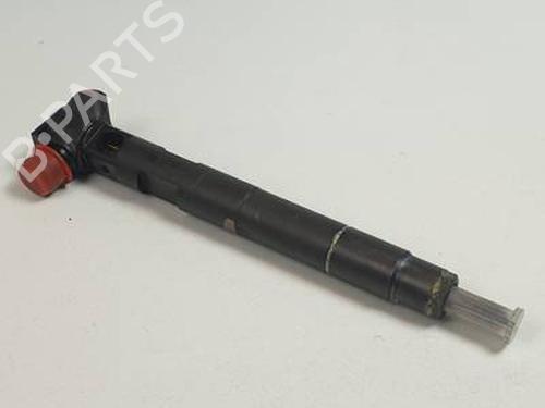 Used Injector MERCEDES-BENZ C-CLASS (W204) C 250 CDI (204.003) (204 hp) 30450710