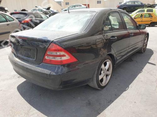 Høyre foran utvendig håndtak MERCEDES-BENZ C-CLASS (W203) C 200 CDI (203.007) | BP15374694C129 