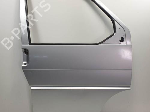 Used Right front door Right front door 28388484 28388484