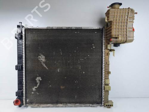 Used Water radiator MERCEDES-BENZ VITO Van (W638) 110 CDI 2.2 (638.094) (102 hp) 28178381
