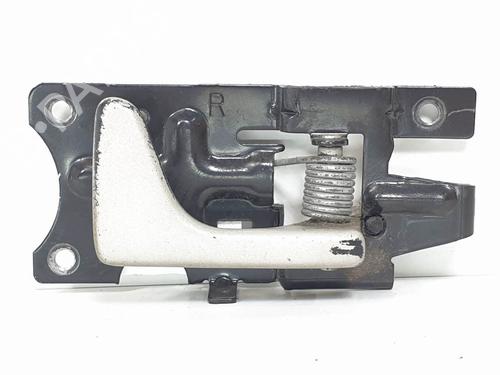 Højre fortil invendig håndtag Højre fortil invendig håndtag LAND ROVER FREELANDER I (L314) 1.8 16V 4x4 (117 hp) 6930945 6930945