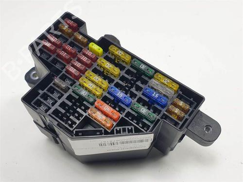 Used Fuse box Fuse box VW PASSAT B7 Variant (365) 2.0 TDI (140 hp) 10739708 10739708