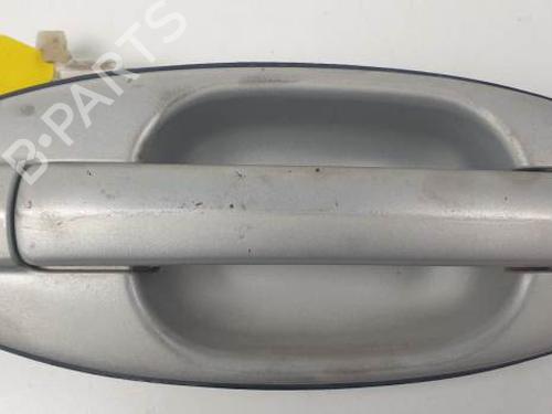 Used Front right exterior door handle HYUNDAI SANTA FÉ I (SM) 2.0 CRDi (113 hp) 21781021