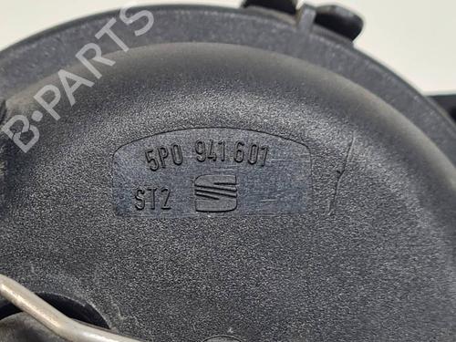 Left front fog light SEAT LEON (1P1) 2.0 TDI | BP37257870C30 - Image 4