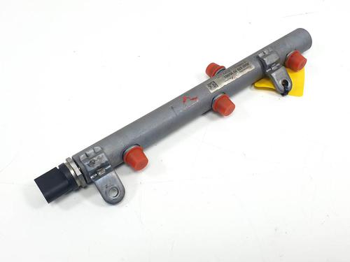 Used Injection rail Injection rail MERCEDES-BENZ M-CLASS (W166) ML 350 BlueTEC 4-matic (166.024, 166.023) (258 hp) 24930453 24930453