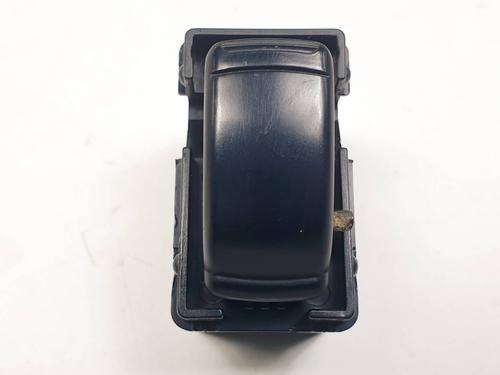 Used Right rear window switch Right rear window switch CHEVROLET LACETTI (J200) 1.6 (109 hp) 35973376 35973376