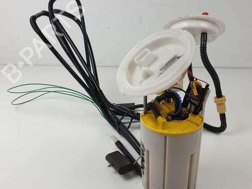 Used Fuel pump BMW 5 (E60) 520 d (163 hp) 28060573